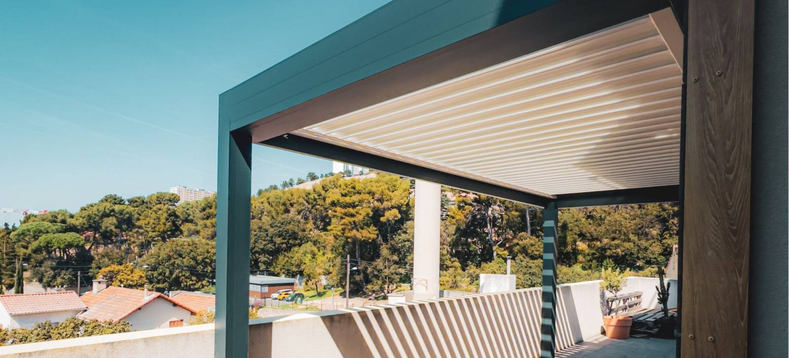 Pergola bioclimatique Fréjus 