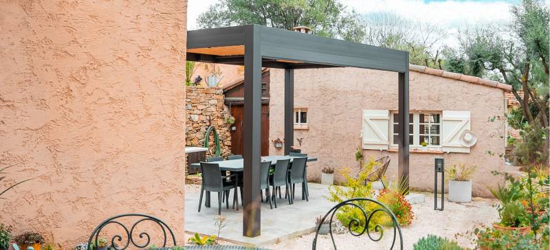 pergola effet bois fréjus