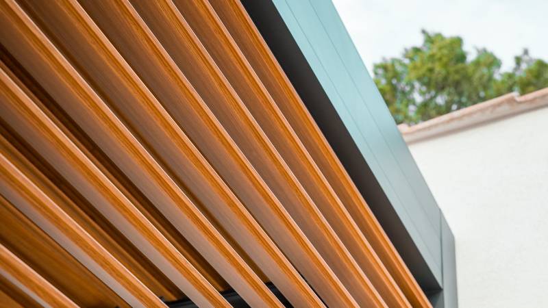 Comment fermer ma loggia à Toulon 