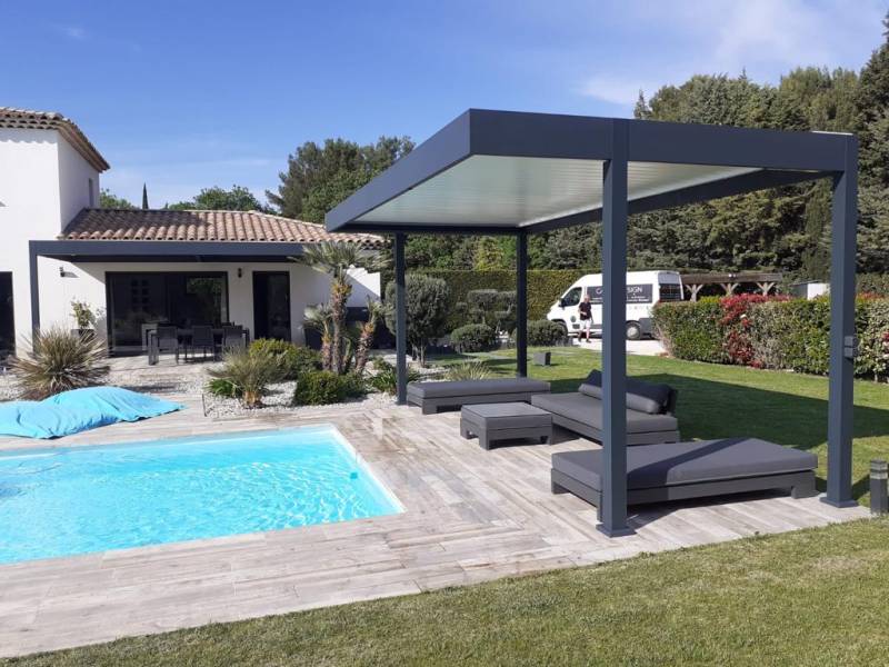 Pergola contre le vent mistral