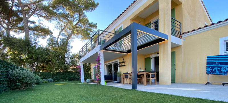 Double pergola à Hyères
