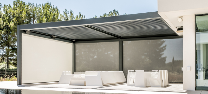 Idée pour fermer et aménager sa pergola à Sainte-Maxime 